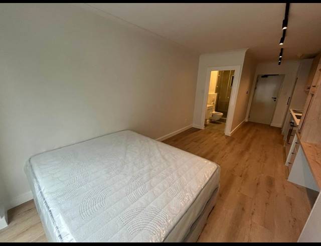 1 bed property to rent in SEA POINT